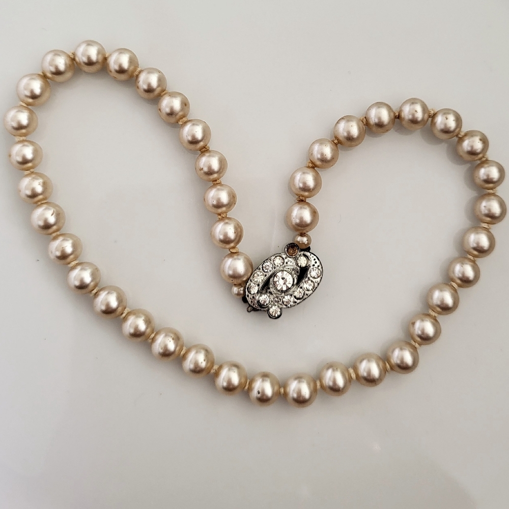 Vintage Faux Pearl Choker Necklace with Rhinestone Box Clasp – 14”